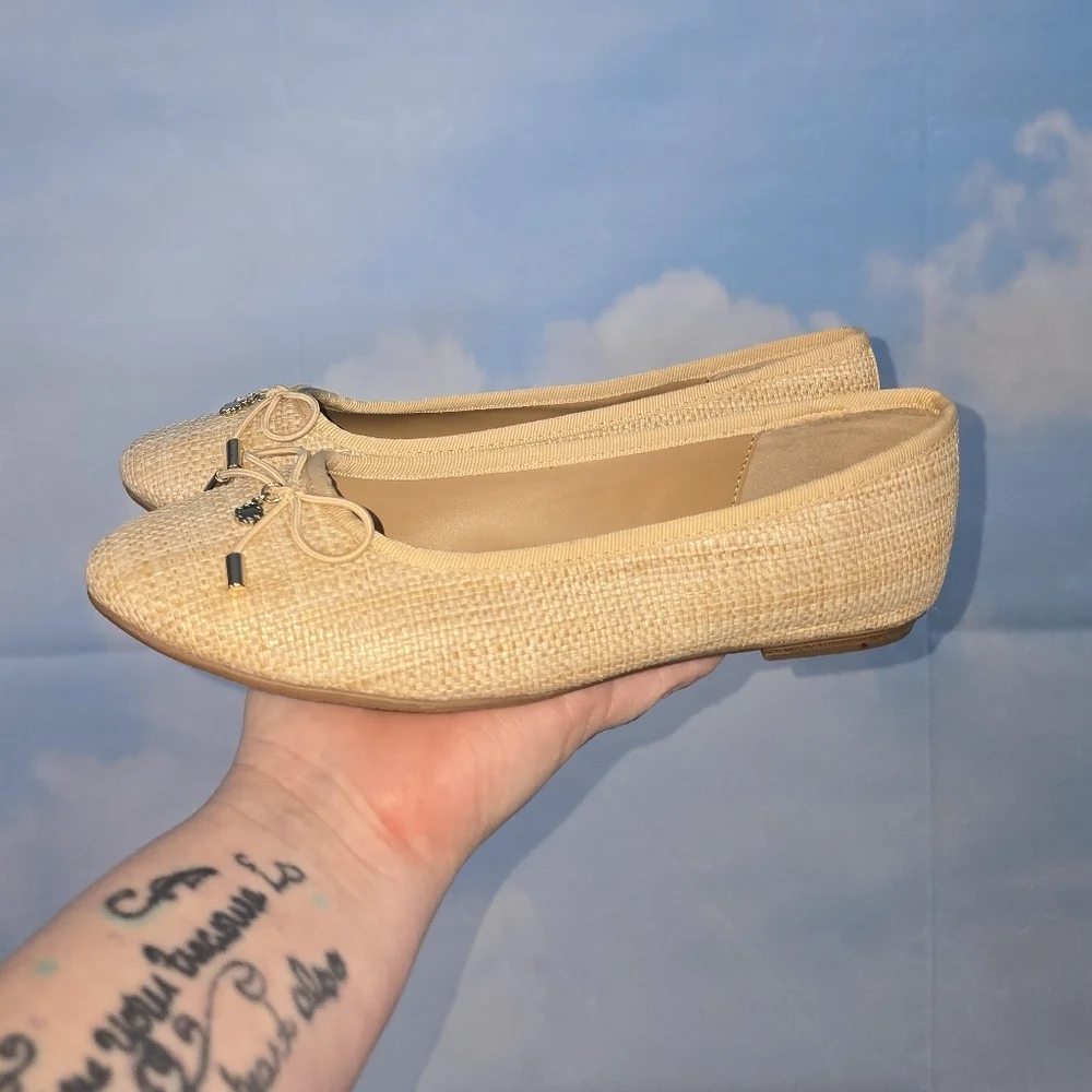 Crown & Ivy Whitney Woven Raffia Bow And Charm Embellished Ballet Flats Size 8